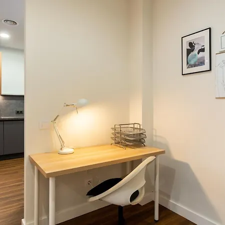Apartment Lj Amplio En Triana Con Parking Nomadas Digital Seville